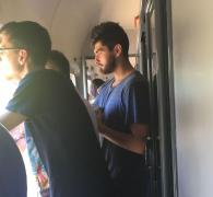 MĂRTURIA CUTREMURĂTOARE a unui pasager din trenul care a SPULBERAT o mamă şi cei trei copii ai ei, în halta Brăneşti: "E multă poliţie, ușile sunt închise!"