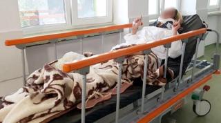 Scandal monstru la Timişoara. O femeie a fost bătută crunt şi izbită cu capul de asfalt de mai mulţi bărbaţi