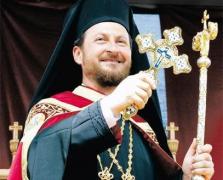 SCANDAL ÎN SFÂNTUL SINOD! Corneliu Bârlădeanu ameninţă cu imagini compromiţătoare cu alţi doi episcopi. Reacţia ULUITOARE a Bisericii, după vizionarea filmului cu episcopul Huşilor