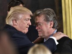 Donald Trump l-a pierdut pe strategul şef! Steve Bannon a plecat de la Casa Albă