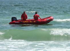 COD ROȘU PE LITORAL. Salvamarii au arborat STEAGUL ROȘU de la Eforie până la Vama Veche!