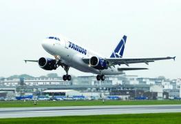 ACUZAŢII DURE la adresa TAROM! O ofertă de vacanţă a companiei aeriene a stârnit o adevărată REVOLTĂ pe internet! "Dacă SOŢUL plăteşte...."