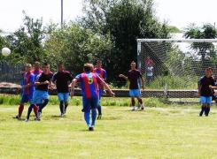 Federaţia de Fotbal caută talente în satele din România pentru baza de pregătire a FC Barcelona!