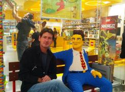 Ultimul mesaj de pe Facebook al scriitorului care s-a înecat în Constanța: 'Scriu haotic, şi parcă nu foarte...'