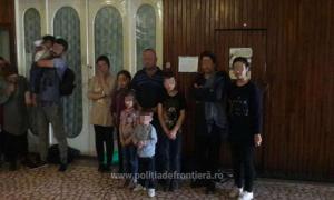 Descoperire şoc în Vama Nădlac! Ce au găsit poliţiştii în trei taxiuri care voiau să treacă graniţa în Ungaria