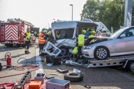 Microbuz plin cu ROMÂNI, implicat într-un GRAV ACCIDENT în Belgia. Un român A MURIT PE LOC, alţi patru au fost descarceraţi (IMAGINI ŞOCANTE)