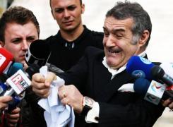 Gigi Becali s-ar putea Întoarce la ÎNCHISOARE după ce l-a ameninţat pe directorul Penitenciarului Jilava