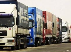 Şoferii români ameninţă cu un PROTEST de AMPLOARE cu ocazia vizitei oficiale a preşedintelui Franţei în România