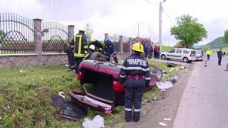 Accident GROAZNIC, cu dispariţie BIZARĂ, la Constanţa. După ce s-a RĂSTURNAT cu maşina, şoferul a sunat la 112 că nu-şi găseşte soţia