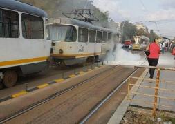 TRAMVAI ÎN FLĂCĂRI, în Capitală, pe bulevardul Timişoara! Intervin pompierii, TRAFICUL ESTE BLOCAT
