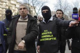 DECIZIE a Tribunalului București, în cazul medicului Gheorghe BURNEI care a cerut să opereze în spitalele de stat: "Mă aşteaptă sute de pacienţi"