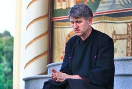 Cristian Pomohaci, IMAGINI NĂUCITOARE pe Facebook! Cum şi-a făcut apariţia după ce a fost EXCLUS din preoţime