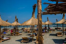 LITORALUL PENTRU TOŢI. Cât costă în septembrie un sejur de 6 nopţi pe litoralul românesc