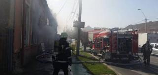 PANICĂ la un salon de bronzat din Timişoara. Aparatele AU LUAT FOC din senin!