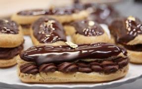 Patru adulți și patru copii, internaţi de urgență după ce au consumat eclere de la o cofetărie din Bârlad. Spitalul a sesizat DSP-ul