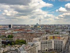 Alertă la Berlin! Ameninţare cu bombă la Ambasada Canadei