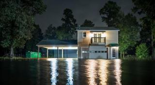 Bilanţ tragic al uraganului Harvey. Numărul victimelor a ajuns la cel puţin 31 de morţi. IMAGINI CATASTROFALE