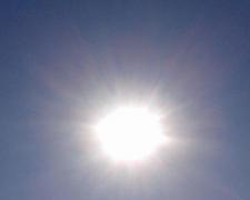 Oamenii ARD DE LA CANICULĂ! La Iaşi, un bărbat a fost găsit în comă pe câmp, cu temperatura corporală de 42 de grade!