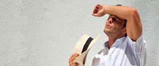 Canicula face noi victime. Doi bărbaţi din Brăila au leşinat pe stradă din cauza căldurii