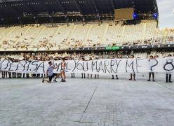 Cea mai frumoasă cerere în căsătorie! S-a întâmplat la UNTOLD, în cea de-a treia zi a festivalului (GALERIE FOTO + VIDEO)