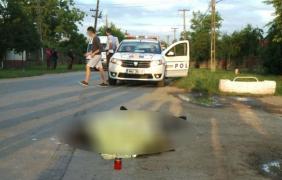 SFÂRŞIT GROAZNIC pentru un vasluian. Bărbatul a murit STRIVIT de propria maşină!