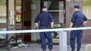 INCIDENT în Suedia! O maşină a INTRAT într-un grup de pietoni, la Stockholm. Trei persoane sunt în STARE GRAVĂ (FOTO)