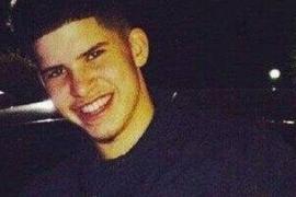 Imagini ȘOCANTE! 13 indivizi au "vânat" un tânăr de 18 ani pe străzile din Manchester, după care l-au lovit cu CUȚITE și CIOCANE până l-au omorât (VIDEO)