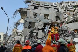 Cel puţin 19 morţi şi 175 răniţi în cutremurul din China. Printre victime, sunt şi turişti: "Oamenii sunt şocaţi şi speriaţi"