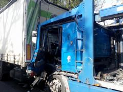 Accident în lanţ între Arad şi Oradea: Trei TIR-uri s-au ciocnit. Traficul în zonă este blocat. Coloanele de maşini se întind pe 4 kilometri