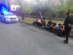 Migranţii iau cu asalt România! Aproape 30 de indivizi, cei mai mulţi din Irak, au fost găsiţi în Timişoara