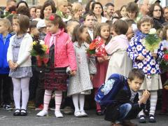 Începe școala! Care sunt categoriile de vaccinuri OBLIGATORII și ce riscă părinții care nu își vaccinează copiii