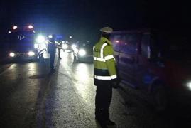 Groaznic accident în Prahova: un tânăr a fost spintecat de o mașină scăpată de sub control. Un alt bărbat e în comă
