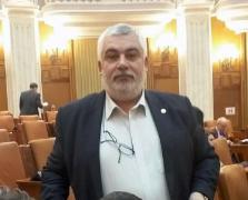 Mesajul unui deputat PSD, la început de an şcolar: "Nici mie nu mi-a fost dragă şcoala. Pune-ţi mâna pe carte, fiţi cuminţi şi nu fumaţi în budă"
