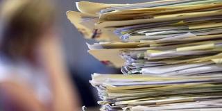 Primăria Bucureşti va înfiinţa o comisie specială care să se ocupe de debirocratizarea administraţiei publice locale