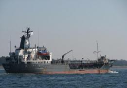 Incident ecologic În apropiere de Atena. Zona a fost poluată de către un petrolier scufundat. Se intervine pentru curăţare