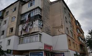 EXPLOZIE puternică într-un apartament, la Botoșani. Zeci de oameni au fost EVACUAȚI! Sunt VICTIME!