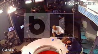 Au apărut PRIMELE IMAGINI cu momentul în care Mirel Palada îl dă cu capul de masă pe Mihai Goţiu într-o emisiune TV (FOTO)