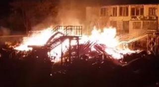 Nenorocire într-o tabără de vară. Cel puţin doi copii şi-au pierdut viaţa în urma unui incendiu