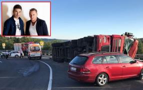 Membrii trupei DJ PROJECT, printre victimele GROAZNICULUI accident de la Dealul Negru. Un TIR a făcut ZOB două maşini, după ce s-a răsturnat peste ele (VIDEO)
