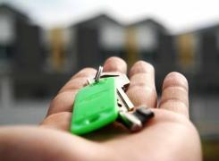 Decizie ULUITOARE în Justiţie: un bărbat a fost CONDAMNAT la ÎNCHISOARE pentru că şi-a ÎNCHIRIAT garsoniera!