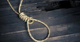 TRAGEDIE FĂRĂ MARGINI. O elevă de 16 ani şi-a pus ŞTREANGUL de GÂT dintr-un motiv INCREDIBIL!