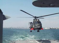 Un scafandru militar a căzut dintr-un elicopter pe puntea fregratei Regele Ferdinand!