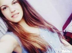 Mesaj EMOŢIONANT postat pe Facebook de Denisa, eleva care şi-a pus capăt zilelor: 'Să te doară absenţa mea şi să-mi spui că îţi e dor'