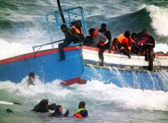 Tragedie în Marea Neagră! O barcă cu MIGRANŢI s-a scufundat: patru morţi şi zeci de dispăruţi!