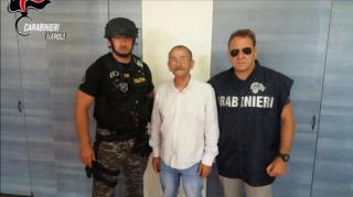 Imagini spectaculoase: contabilul mafiei italiene Camorra, prins de poliţiştii români la Cluj, a fost predat