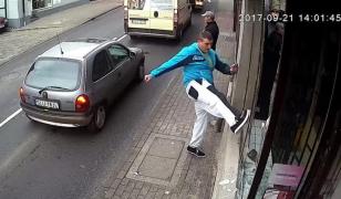 Când soarta se răzbună: un vandal care a devastat un magazin şi-a primit răsplata în doar câteva secunde