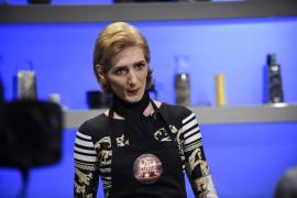 Apariţie INEDITĂ la 'Chefi la cuţite'. Prima concurentă TRANSGENDER impresionează prin imaginaţie şi voinţă!