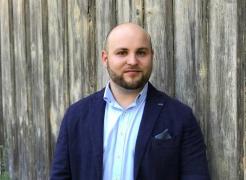 Povestea impresionantă a românului ales în Bundestag! Adoptat dintr-un orfelinat din Craiova, Markus Cornel Frohnmaier este şeful tineretului din controversatul partid AfD