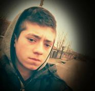 Cine sunt CRIMINALII lui Gabriel, băiatul de 16 ani, orfan de mamă, LOVIT CU SĂLBĂTICIE și lăsat să moară într-un șanț. Adolescentul ar fi primit o lovitură fatală la ceafă (VIDEO)