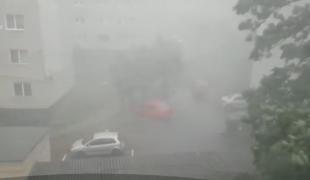 Noi avertismente de furtună, în mai multe județe ale țării